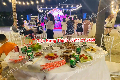 Đặt cỗ tại nhà ở Đống Mác 0911212468
