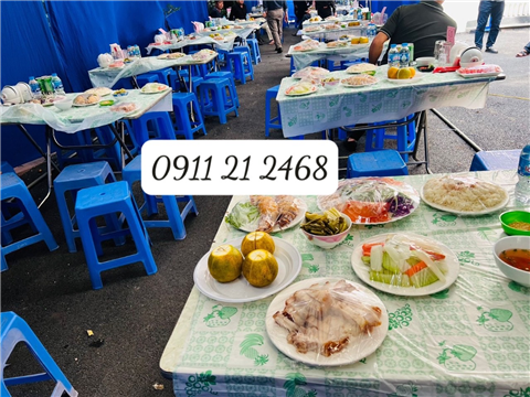 Đăt cỗ liên hoan tại nhà ở Âu Cơ