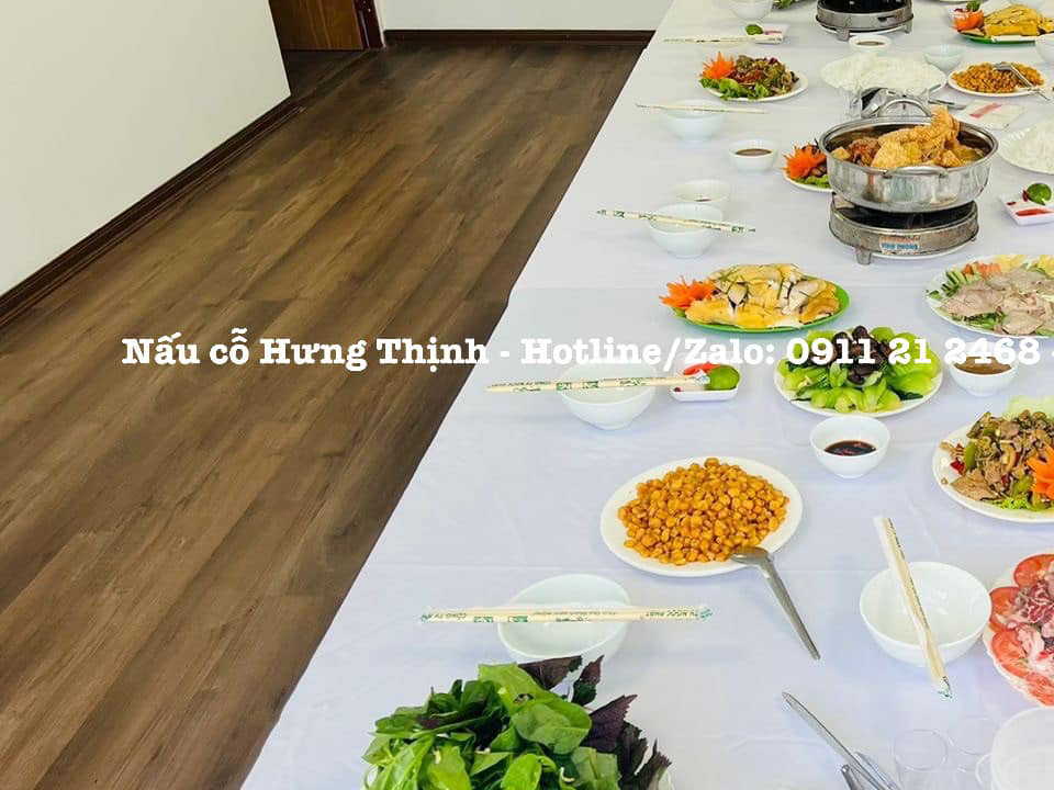 Nấu cỗ giỗ tại nhà huyện Phú Xuyên – Cỗ đông người vẫn phục vụ tận tình, chu đáo